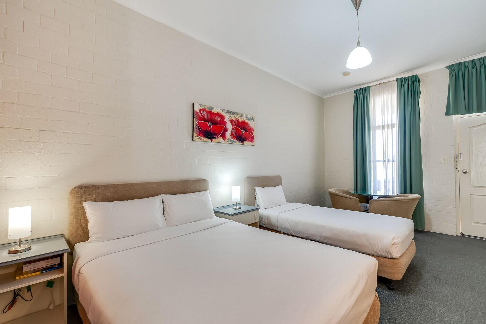 Prince Of Wales Hotel Вага Вага Екстериор снимка