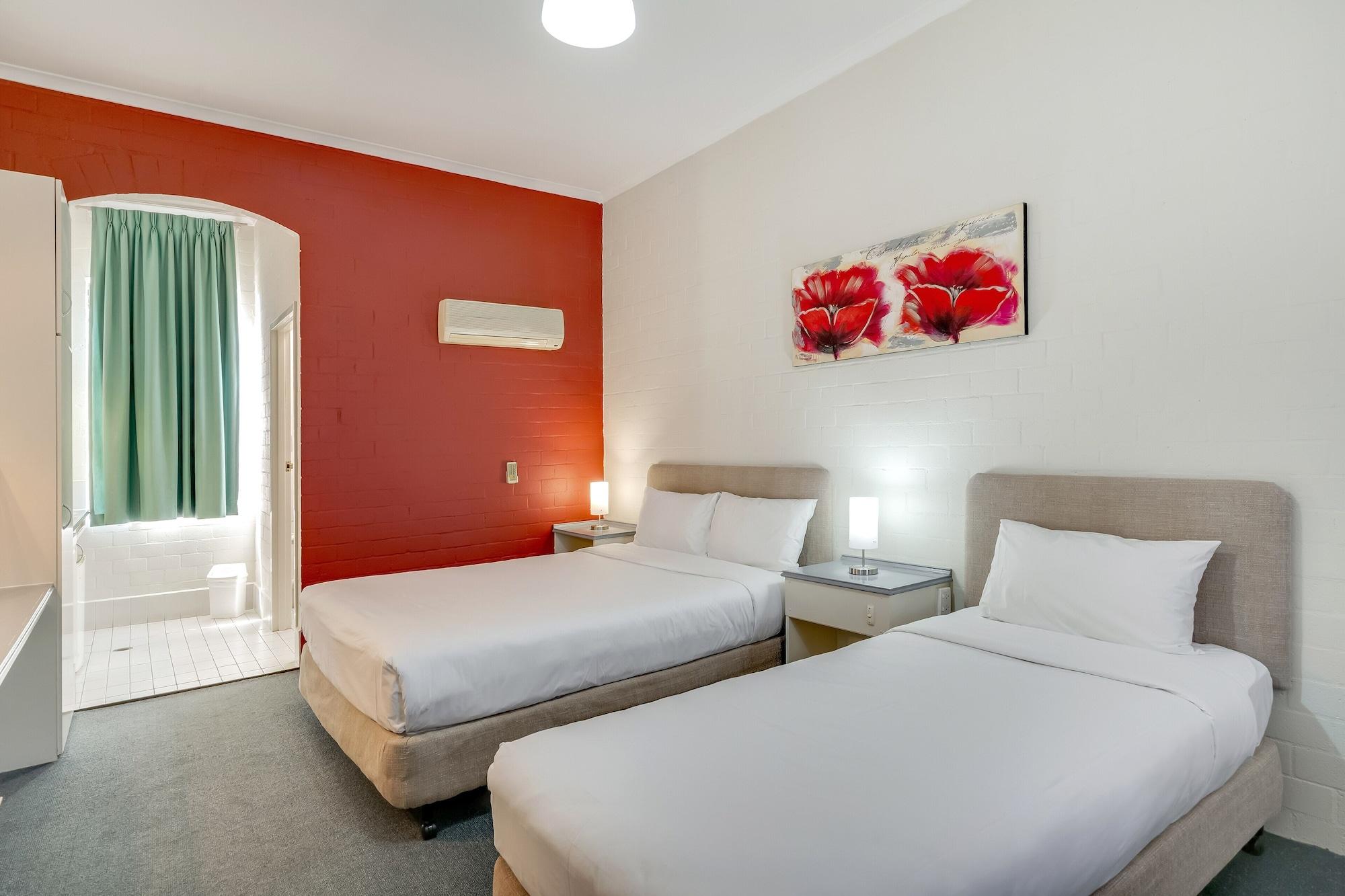 Prince Of Wales Hotel Вага Вага Екстериор снимка