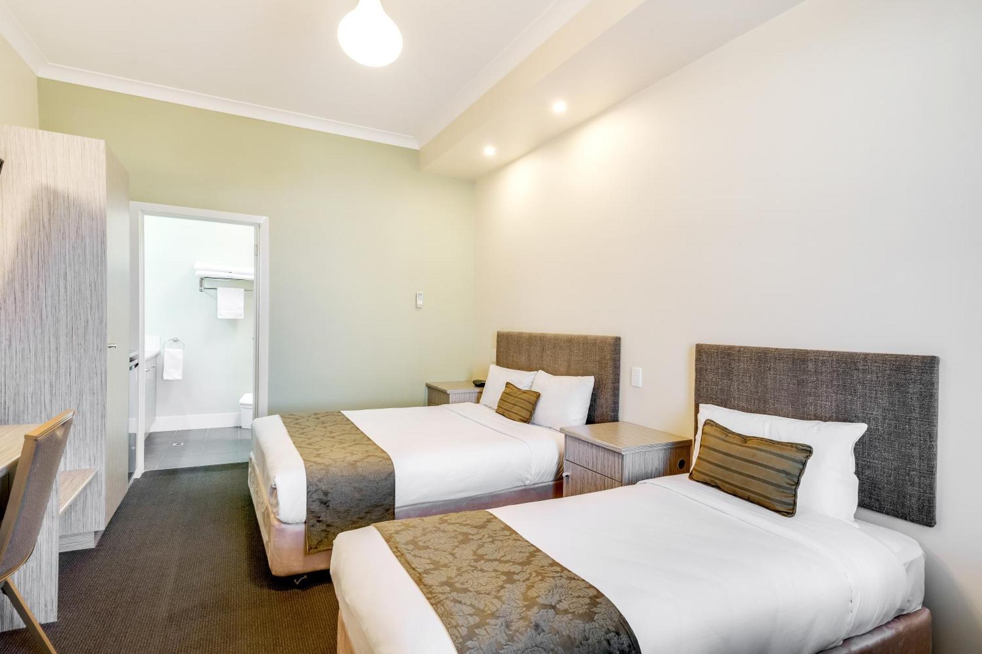 Prince Of Wales Hotel Вага Вага Екстериор снимка