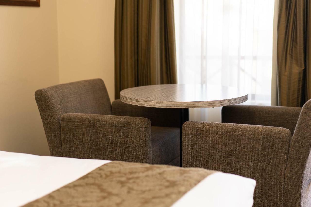 Prince Of Wales Hotel Вага Вага Екстериор снимка